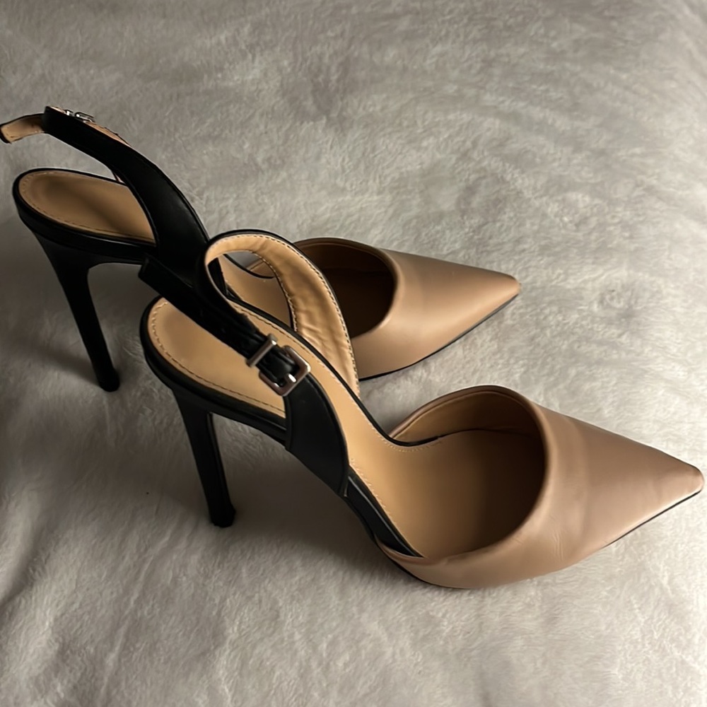 Express sling back pumps